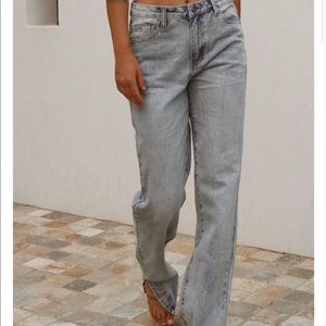Lioness Alabama Jean light wash denim